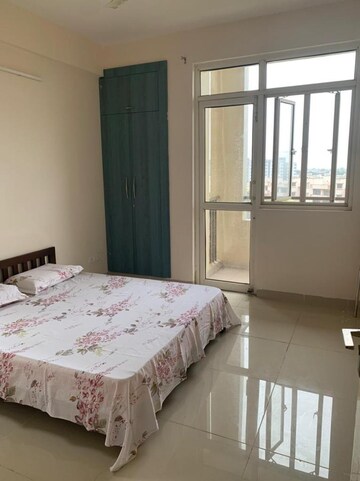 2 BHK Apartment For Rent in Wave Executive Floors, Wave City