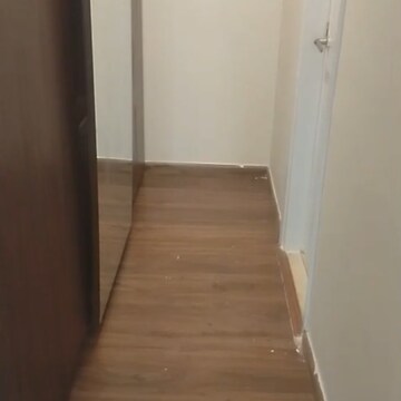 Room in 5 BHK Apartment at DLF Alameda, Southern Peripheral Road – for Rent