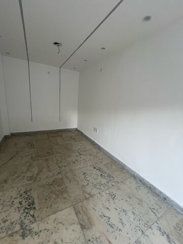 Room in  Shop at Shalimar Apartments Shalimar Garden, Shalimar Garden – for Rent