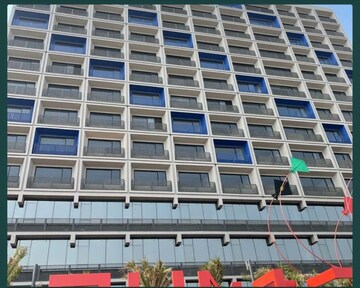  Office Space – Exterior View View at Sun Westbank, Navrangpura - for Rent