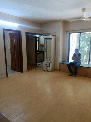 2 BHK Apartment For Rent in Sai Baba Enclave, Goregaon West