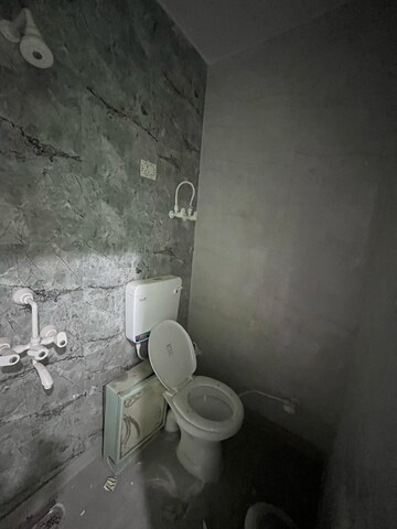 Bathroom in  Shop at Shalimar Apartments Shalimar Garden, Shalimar Garden – for Rent