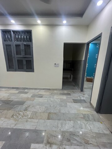 Room in  Shop at Shalimar Apartments Shalimar Garden, Shalimar Garden – for Rent
