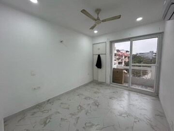 Room in 3 BHK Builder Floor at M2K Symphony Floors, Sector 51 – for Rent