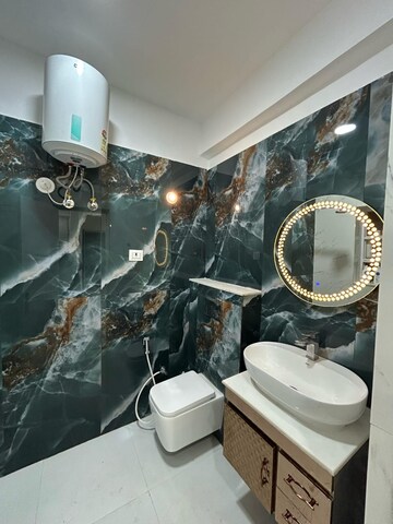 Team Area in 3 BHK Builder Floor at M2K Symphony Floors, Sector 51 – for Rent