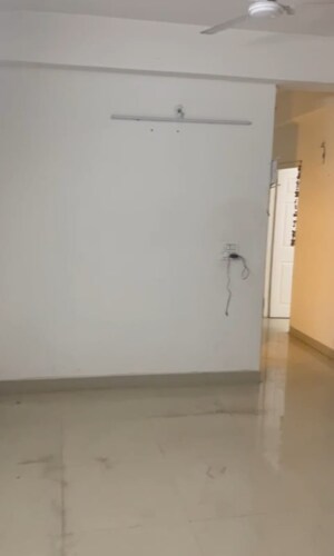  Plot – Exterior View View at Roza Jalalpur - for Sale