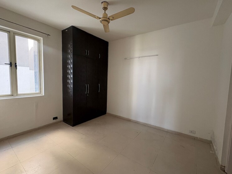 Room, vatika-city-homes 3 Bedroom 1940 Sq.Ft. Apartment In Sector 83 Gurgaon 8623923