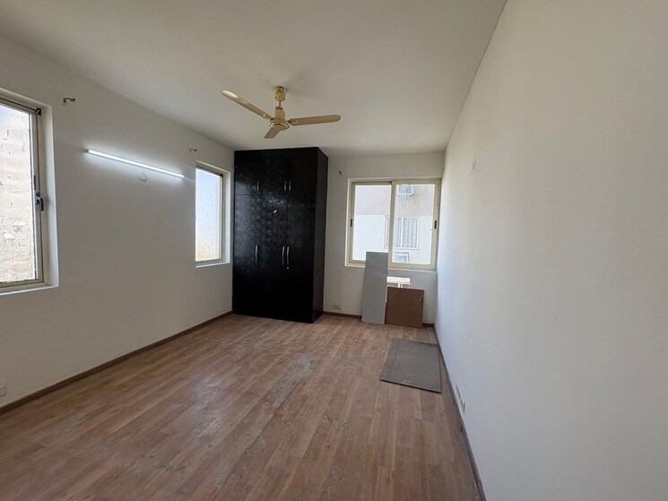 Room, vatika-city-homes 3 Bedroom 1940 Sq.Ft. Apartment In Sector 83 Gurgaon 8623923