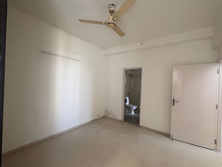 Room, vatika-city-homes 3 Bedroom 1940 Sq.Ft. Apartment In Sector 83 Gurgaon 8623923