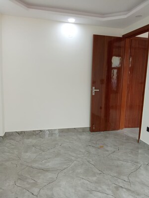Room in 3 BHK Builder Floor at Govindpuri – for Sale