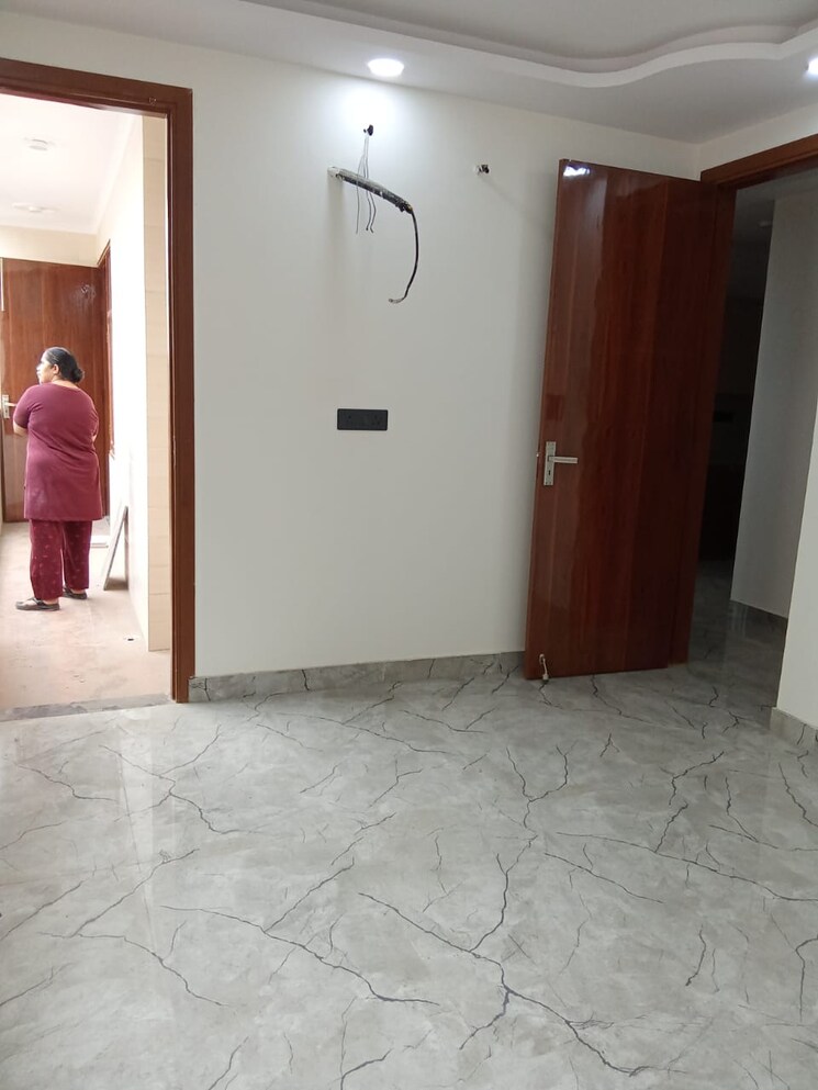 Room, govindpuri 3 Bedroom 900 Sq.Ft. Builder Floor In Govindpuri Delhi 8623911