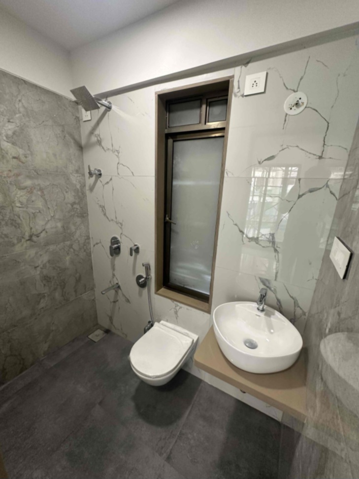 2 BHK Apartment For Sale in Shree Shashwat CHS