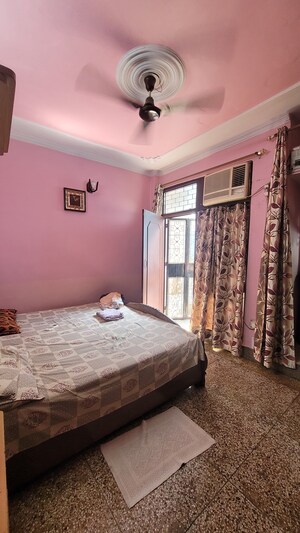 Bedroom in 1 BHK Builder Floor at Dilshad Colony – for Sale