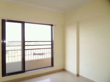 Room in 1 BHK Apartment at Raunak City Phase 2, Kalyan West – for Sale