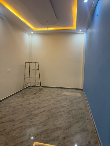 Room in 3 BHK Independent House at Chinhat – for Sale