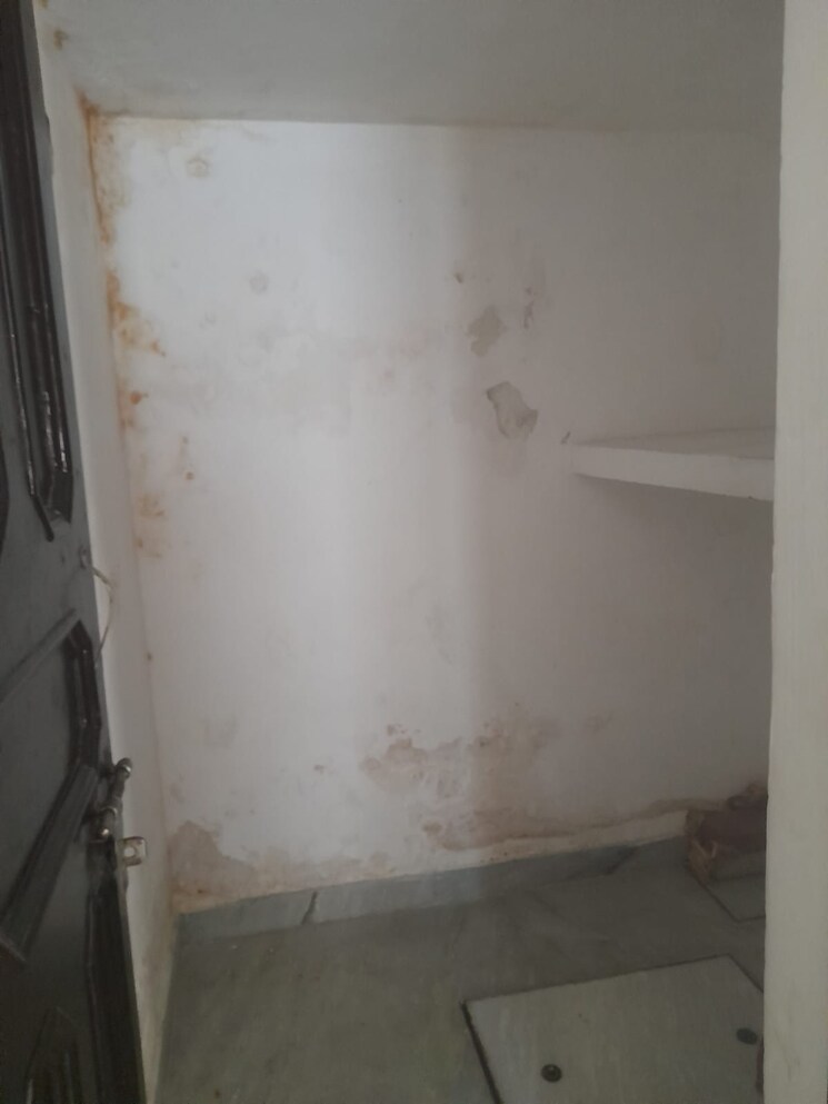 Bathroom, sector 16 2 Bedroom 1220 Sq.Ft. Independent House In Sector 16 Faridabad 8623989