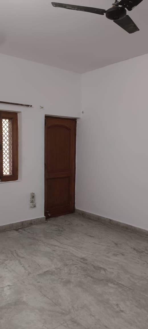 1.5 BHK + Pooja Room Independent House For Rent in Sector 16 A