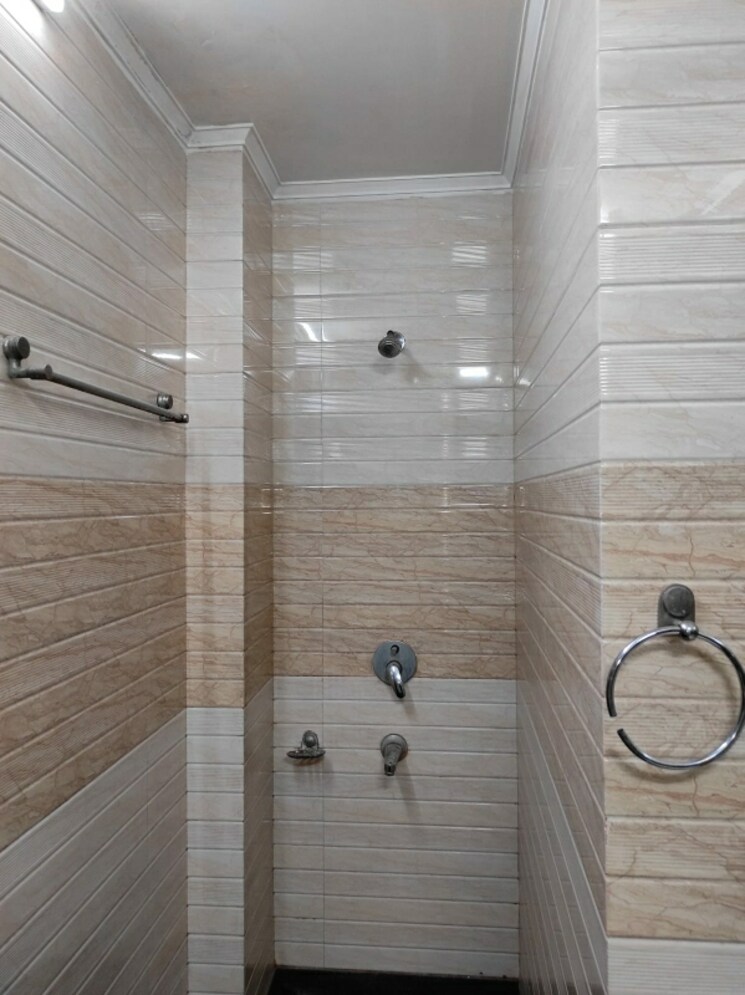 Bathroom, lajpat nagar 4 2 Bedroom 887 Sq.Ft. Independent House In Lajpat Nagar 4 Delhi 8624012