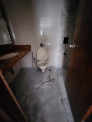 Bathroom in 3 BHK Apartment at Bianca Tower, Andheri West – for Sale