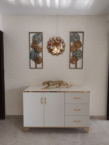 Furnished Amenities in 2 BHK Builder Floor at Sector 43 – for Rent
