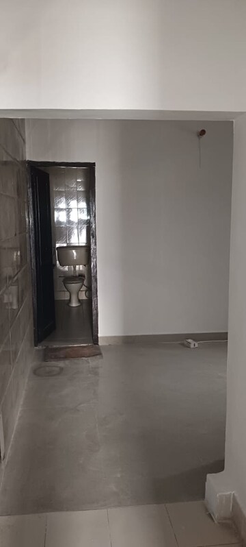 Room in 2 BHK Independent House at Sector 16 – for Rent