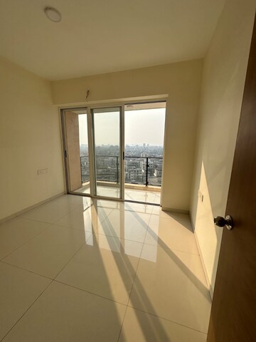 2 BHK Apartment For Rent in Runwal Gardens, Dombivli East