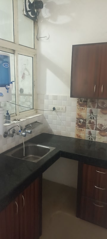 Kitchen in 1 BHK Builder Floor at Unitech Arcadia, South City 2 – for Rent