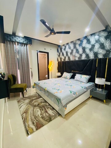 Team Area in 3 BHK Apartment at BPTP Amstoria, Sector 102 – for Sale