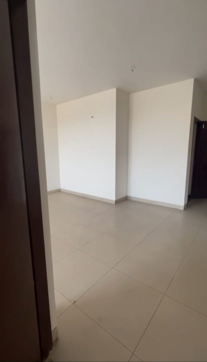 2 BHK Apartment For Rent in Wave Prime Floors