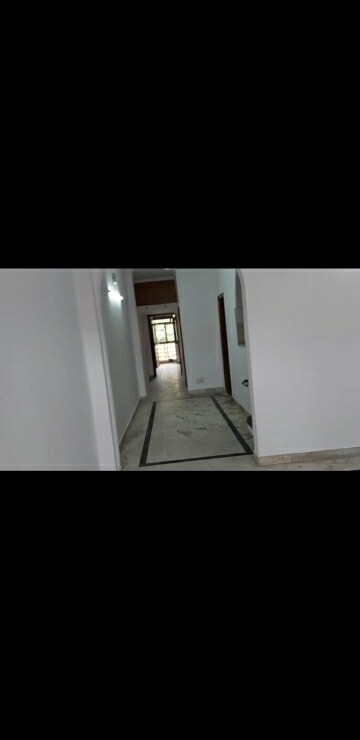 Room in 2 BHK Independent House at Lajpat Nagar 4 – for Rent