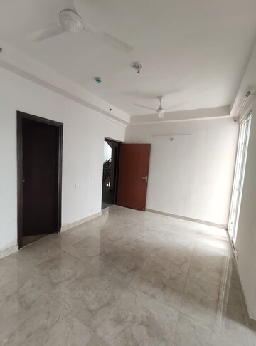 2 BHK Apartment For Rent in RWA Apartments Sector 70, Sector 70