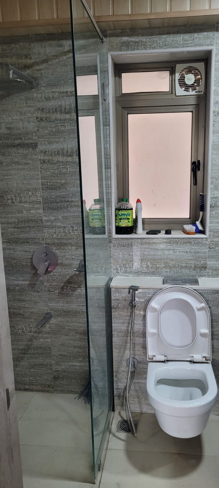 2.5 BHK + Extra Room Apartment For Rent in Bhimjyani Verraton