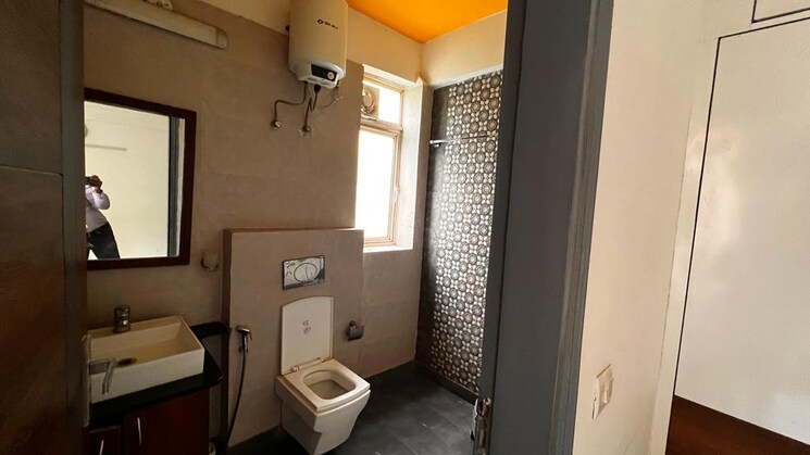Bathroom, unitech-woodstock-floors 3 Bedroom 1800 Sq.Ft. Apartment In Sector 50 Gurgaon 8624244