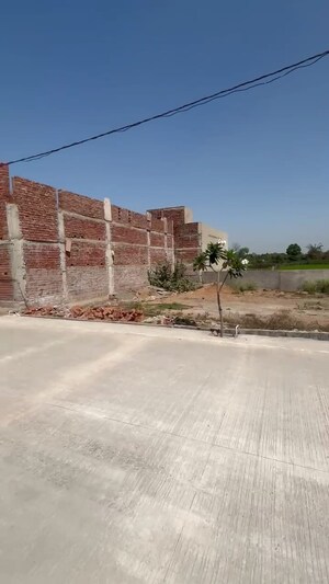  Plot – Exterior View View at Koni - for Sale