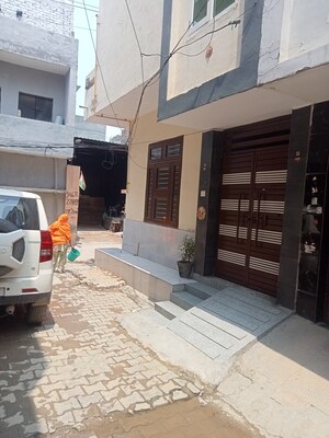 Parking in 2.5 BHK Villa at New Model Town – for Sale