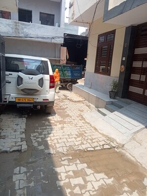 Parking in 2.5 BHK Villa at New Model Town – for Sale