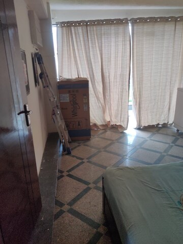 Bedroom in 1 RK Builder Floor at Green Park Extension – for Rent