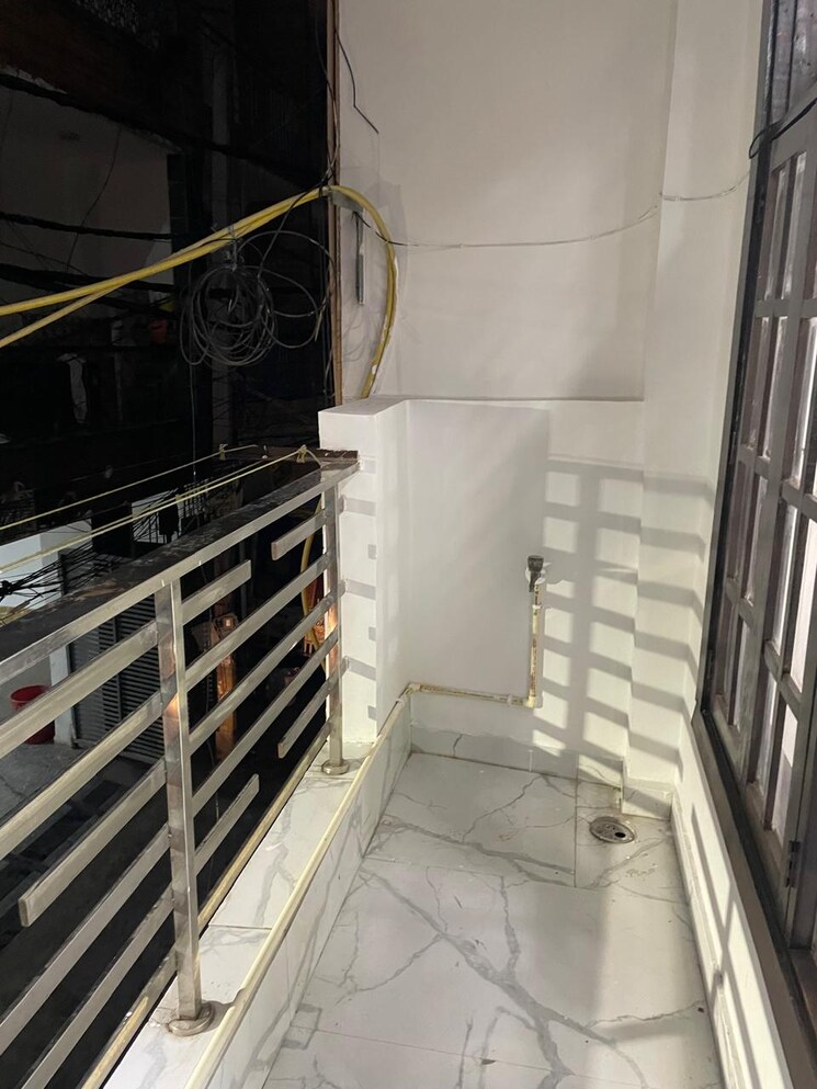 Balcony, panchsheel vihar 2 Bedroom 75 Sq.Yd. Builder Floor In Panchsheel Vihar Delhi 8624432