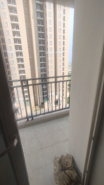 3 BHK Apartment – Exterior View View at Eldeco Live By The Greens, Sector 150 - for Rent