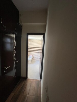 Furnished Amenities in 2.5 BHK Apartment at Aims Golf City, Sector 75 – for Sale