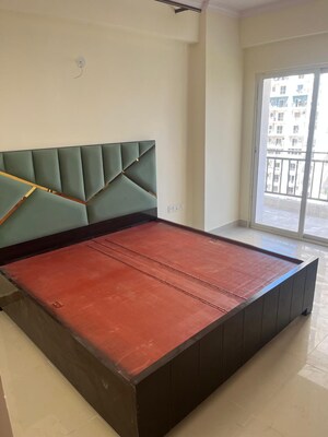 2.5 BHK Apartment For Sale in Aims Golf City, Sector 75