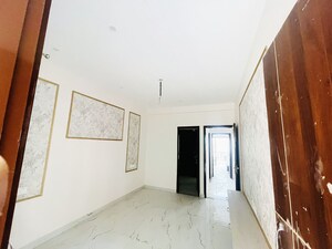 Room in 3 BHK Apartment at Sector 125 – for Sale