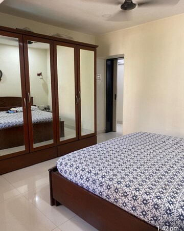 Bedroom in 2 BHK Apartment at Woodland Apartment, Andheri West – for Rent