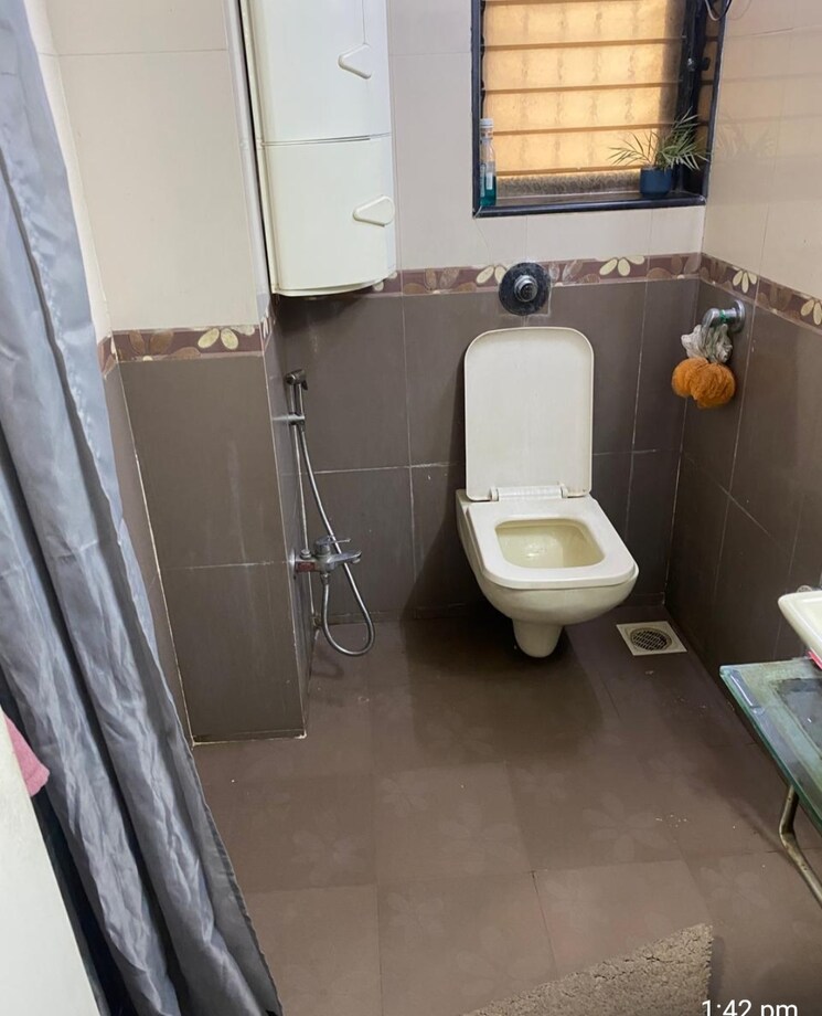 Bathroom, woodland-apartment 2 Bedroom 700 Sq.Ft. Apartment In Andheri West Mumbai 8624332