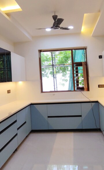 4 BHK Builder Floor For Sale in BPTP District 3, Sector 85