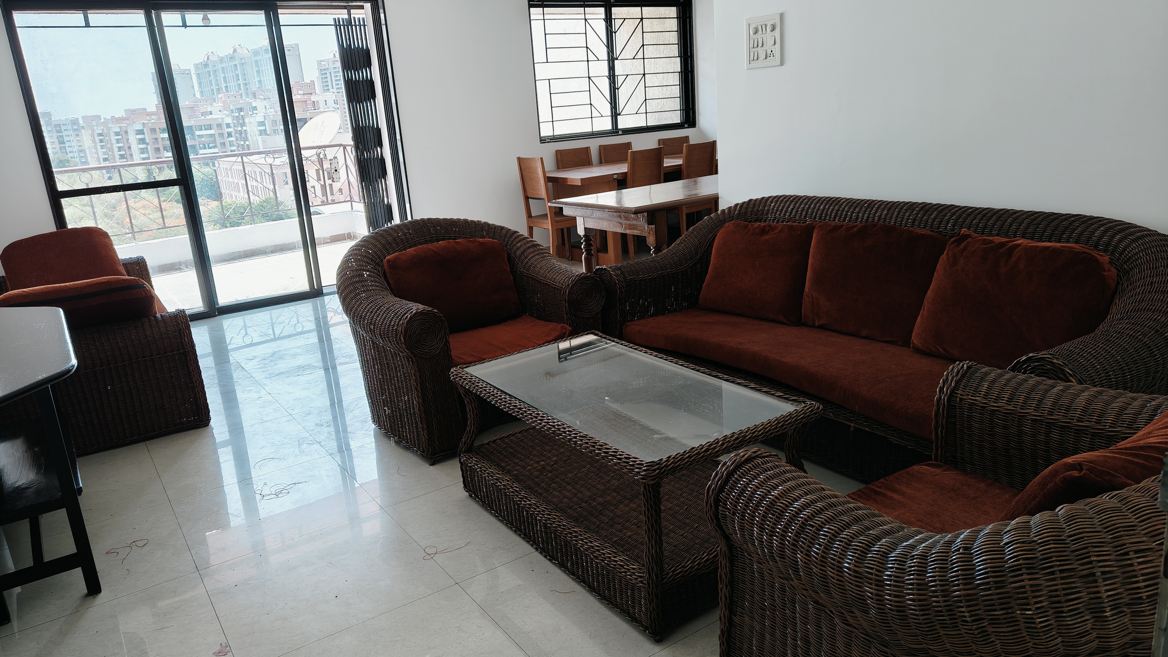 2 BHK Apartment For Rent in Magarpatta City Roystonea