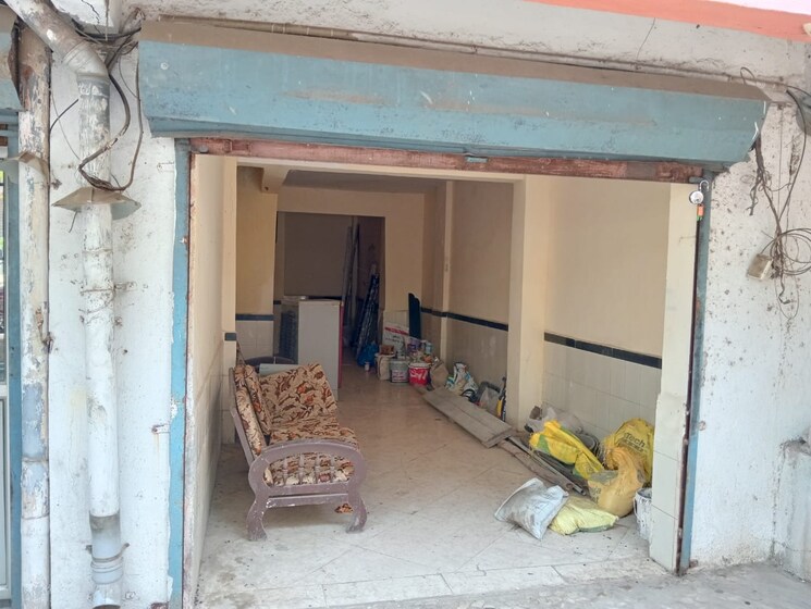 Living Room, rebelo-chs Commercial Shop 350 Sq.Yd. In Andheri East Mumbai 8624396