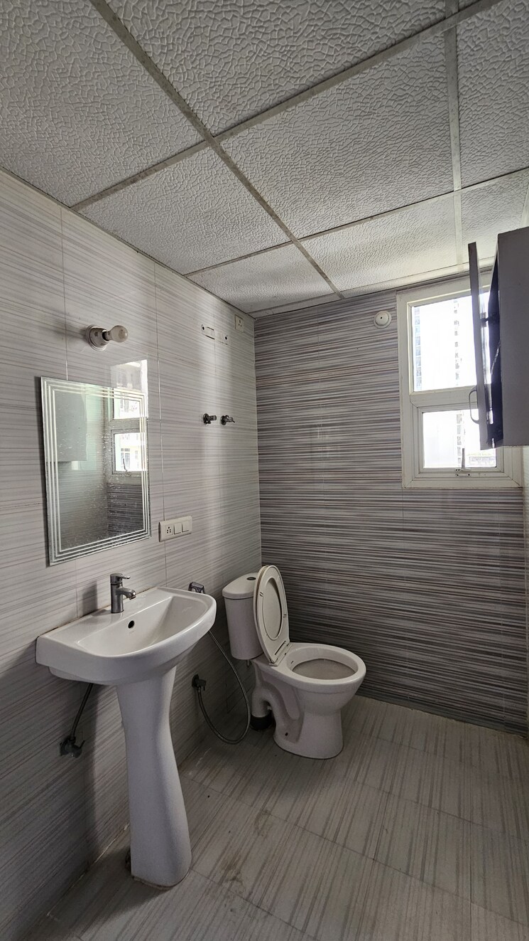 Bathroom, rishita-manhattan 3 Bedroom 1554 Sq.Ft. Apartment In Gomti Nagar Lucknow 8624461