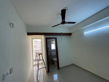 Room in 3 BHK Apartment at ROF Amaltas, Sector 92 – for Rent