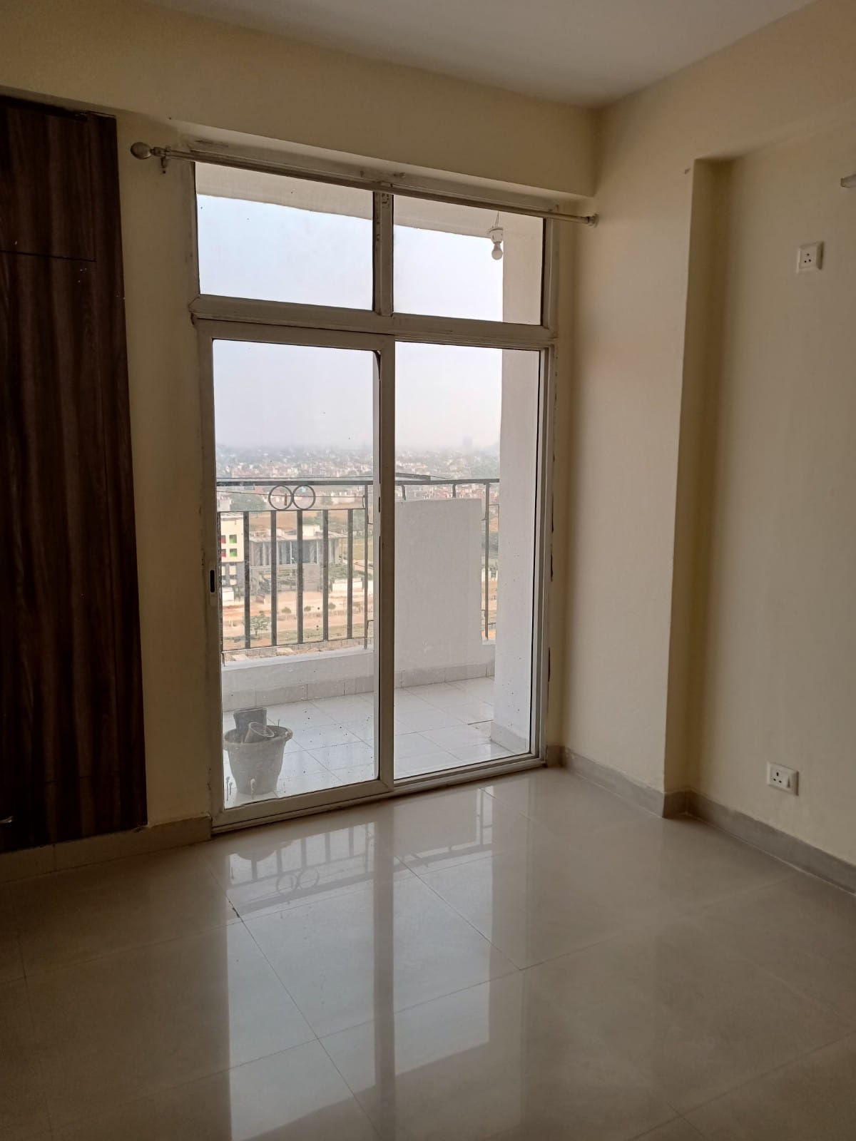 3 BHK + Extra Room 947 Sq.Ft. Apartment in Gaur Saundaryam